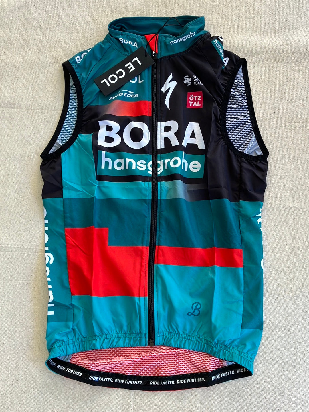 Wind Vest / Gilet | Le Col | Bora Hansgrohe | Pro Cycling Kit