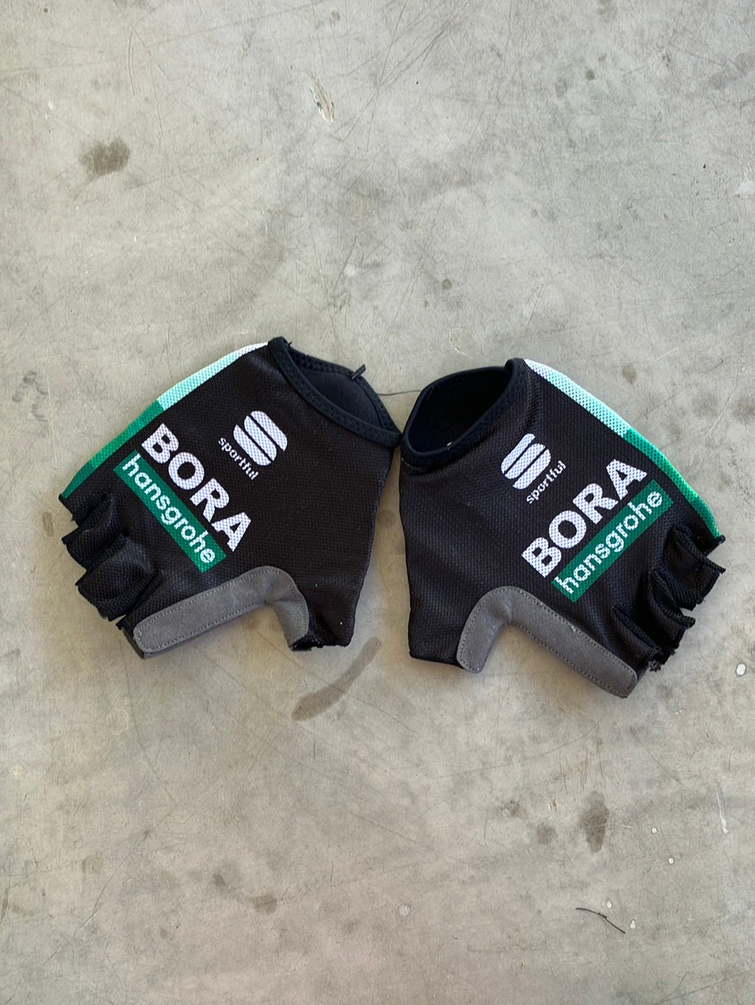 Race Team Gloves / Mitts | Sportful | Bora Hansgrohe | Pro-Issued Cycling Kit