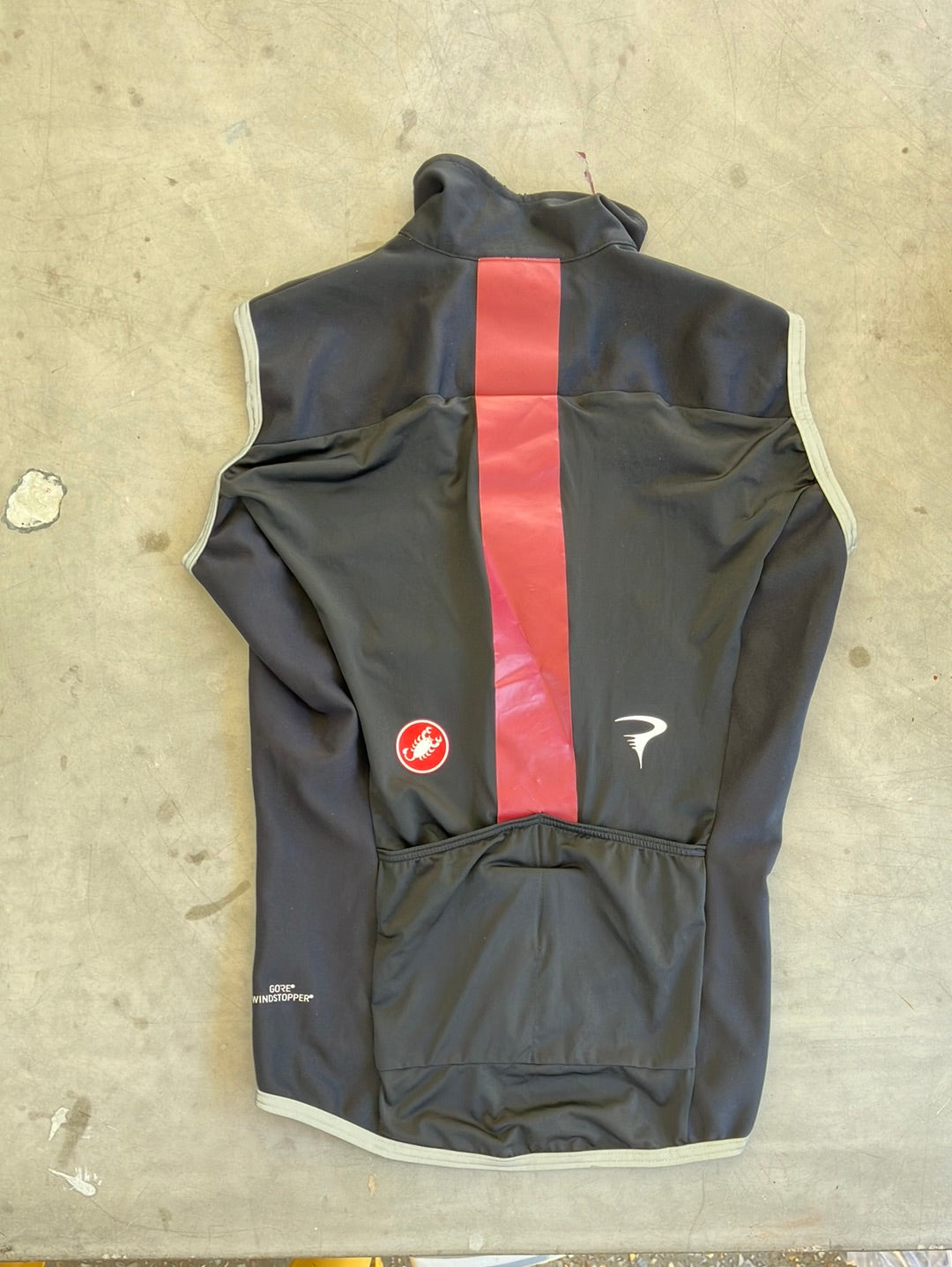 Thermal Vest/Gilet Windproof Gore | Castelli | Ineos Grenadiers | Pro-Issued Cycling Kit