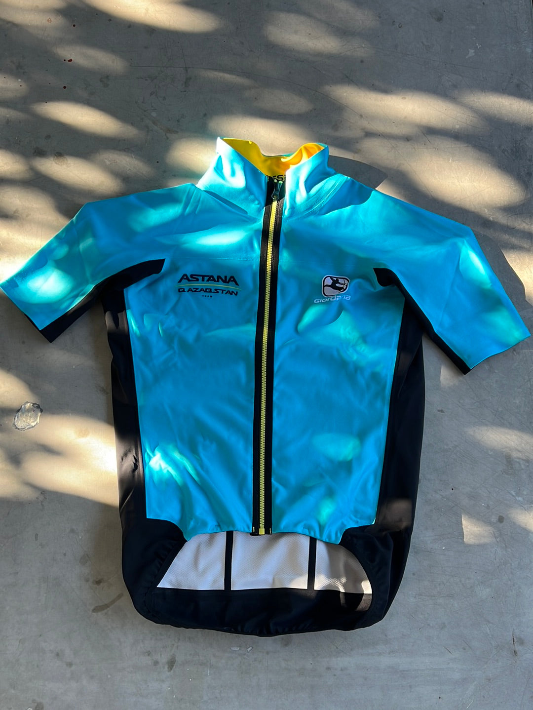 'Versa H2O' Short Sleeve Jersey / Jacket  | Giordana | Astana Qazaqstan | Pro-Issued Cycling Kit