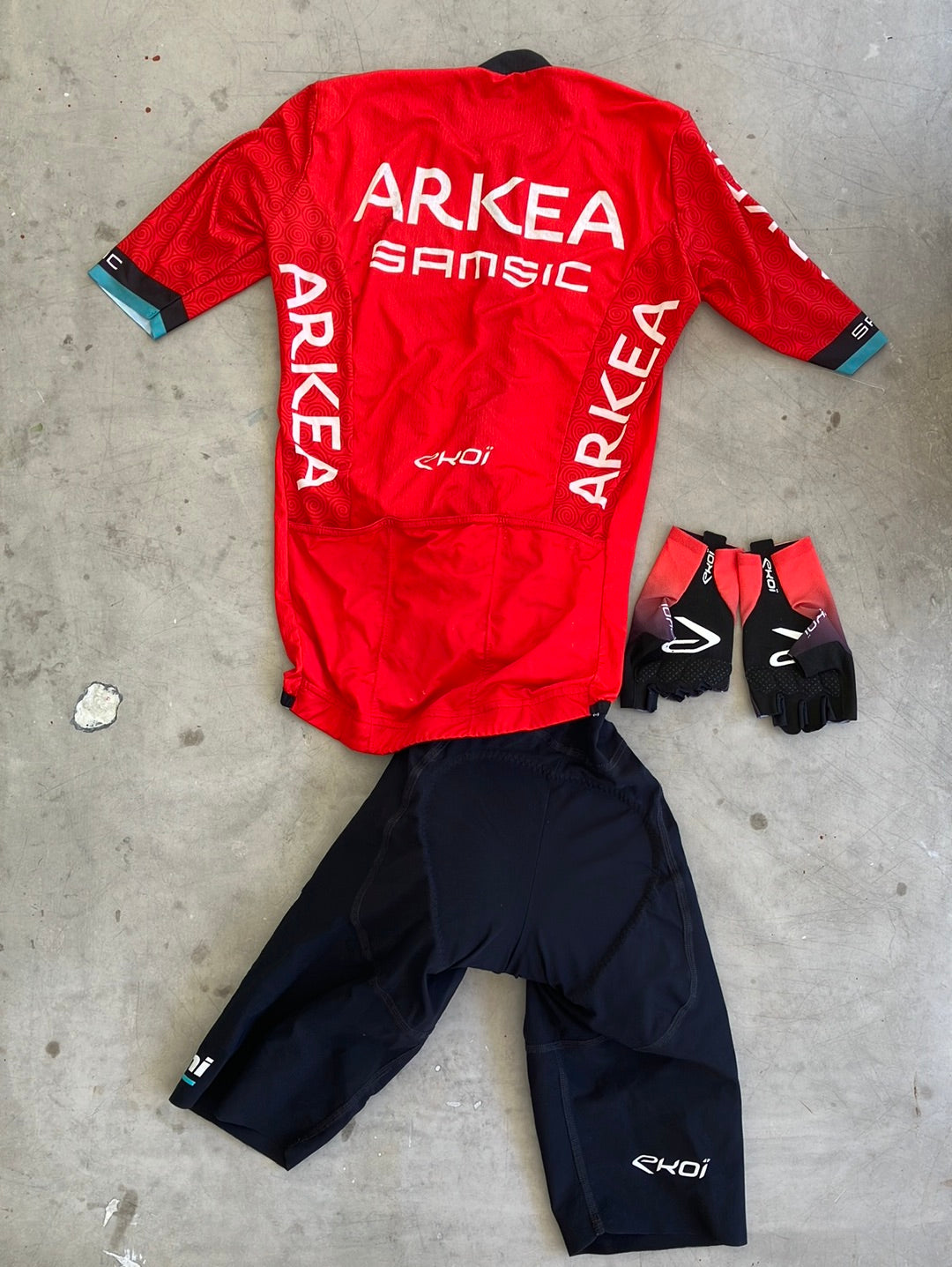 Cycling Kit Bundle - Aero Jersey, Bib Shorts & Gloves | Ekoi | Arkea Samsic | Pro-Issued Cycling Kit