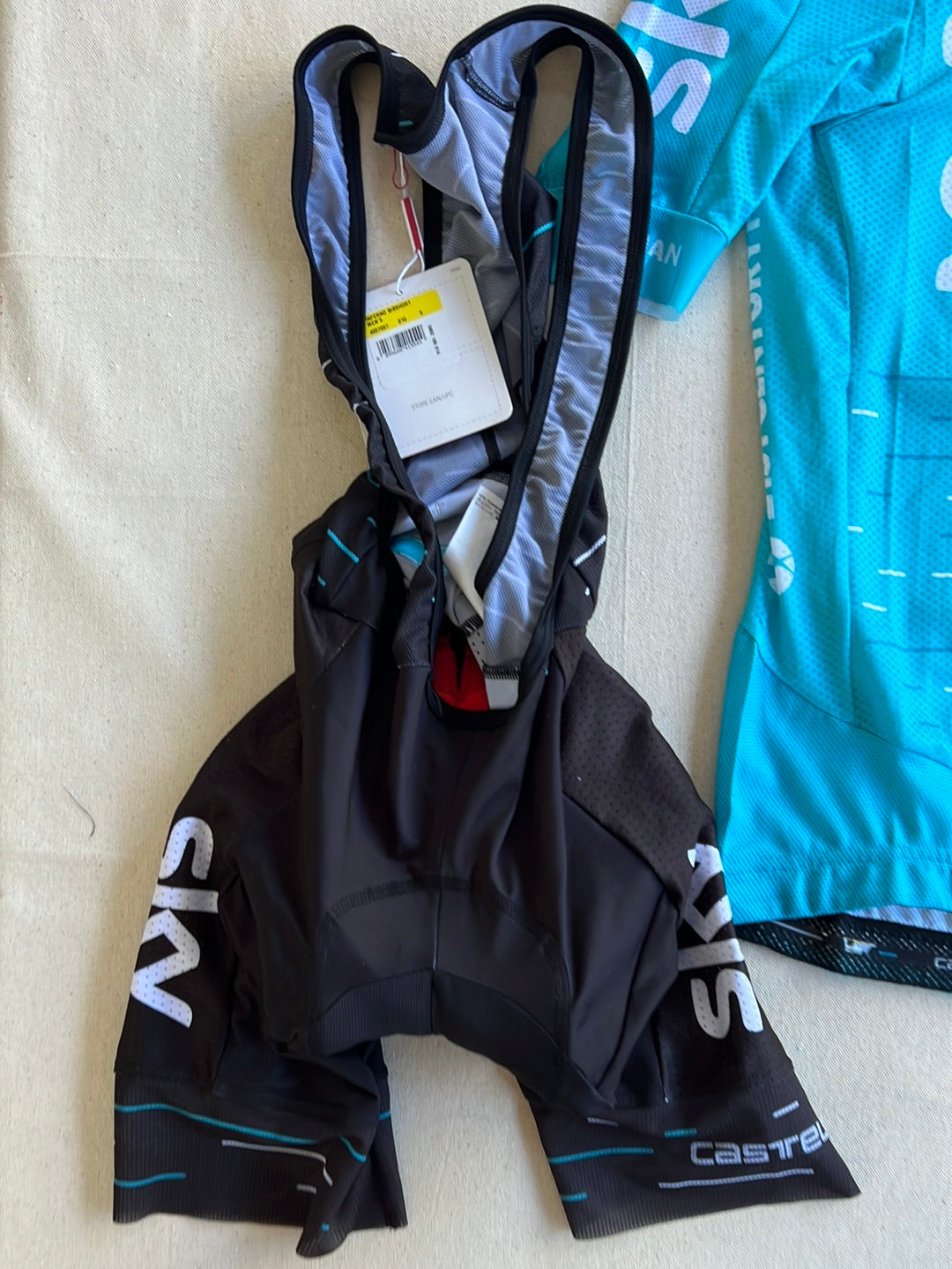 Cycling Kit Bundle - Aero Jersey & Bib Shorts | Castelli | Team Sky | Pro Cycling Kit