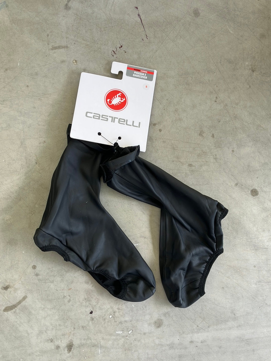 Pioggia 3 Rain Shoe Covers | Castelli | Ineos Grenadiers | Pro-Issued Cycling Kit