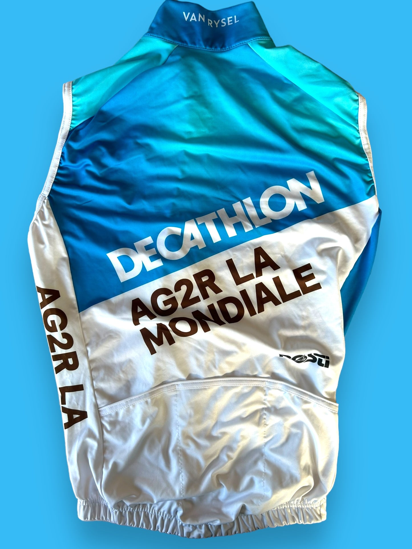 Light Wind Vest / Gilet | Rosti | AG2R | Pro Cycling Kit