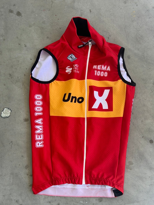 Uno-X | Bioracer Thermal Vest / Gilet | S | Pro-Issued Team Kit