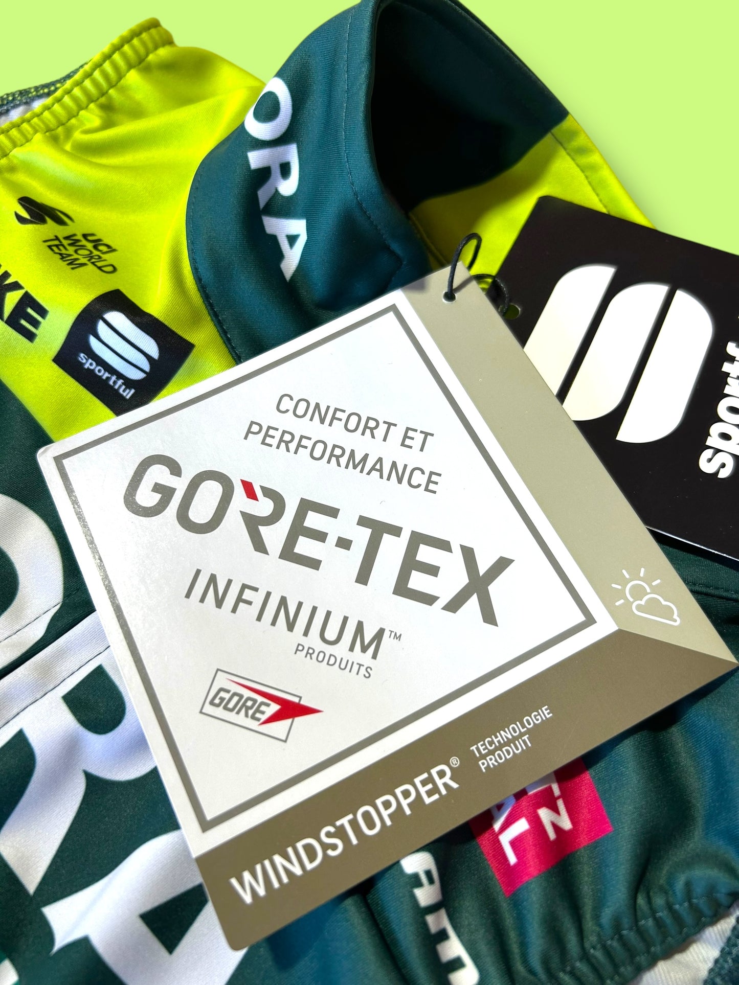 Vest Gilet  Team Issued Thermal Gore-Tex  Winter | Sportful | Bora Hansgrohe| Pro Cycling Kit