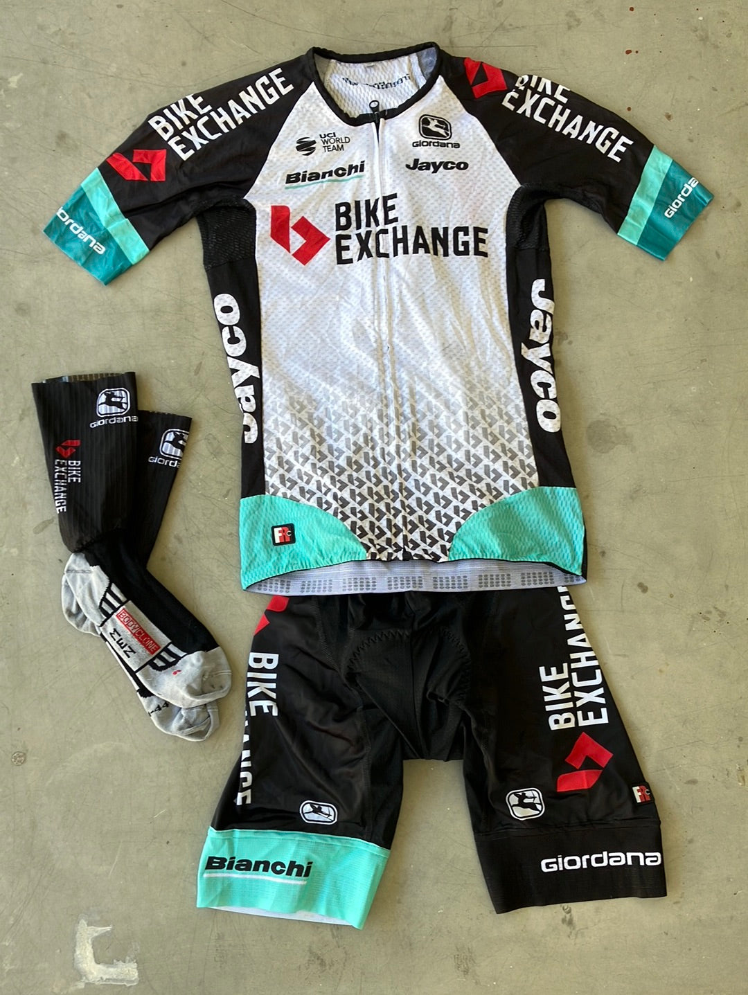 Cycling kit bundle - Aero Jersey Short Sleeve, Bib Shorts & Aero Socks | Giordana | Bianchi Bike Exchange | Pro Cycling Kit