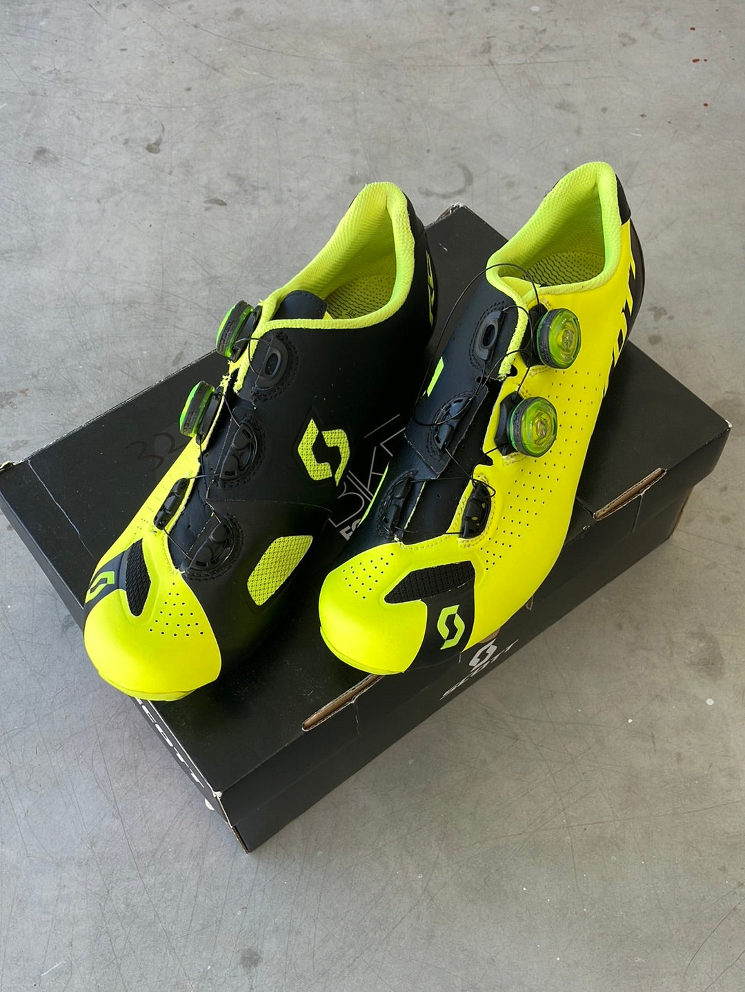 Cycling Shoes - Scott Road RC Carbon Shoe 44.5 / 10.5| Scott | Bike Exchange Bianchi Scott | Pro Cycling Kit