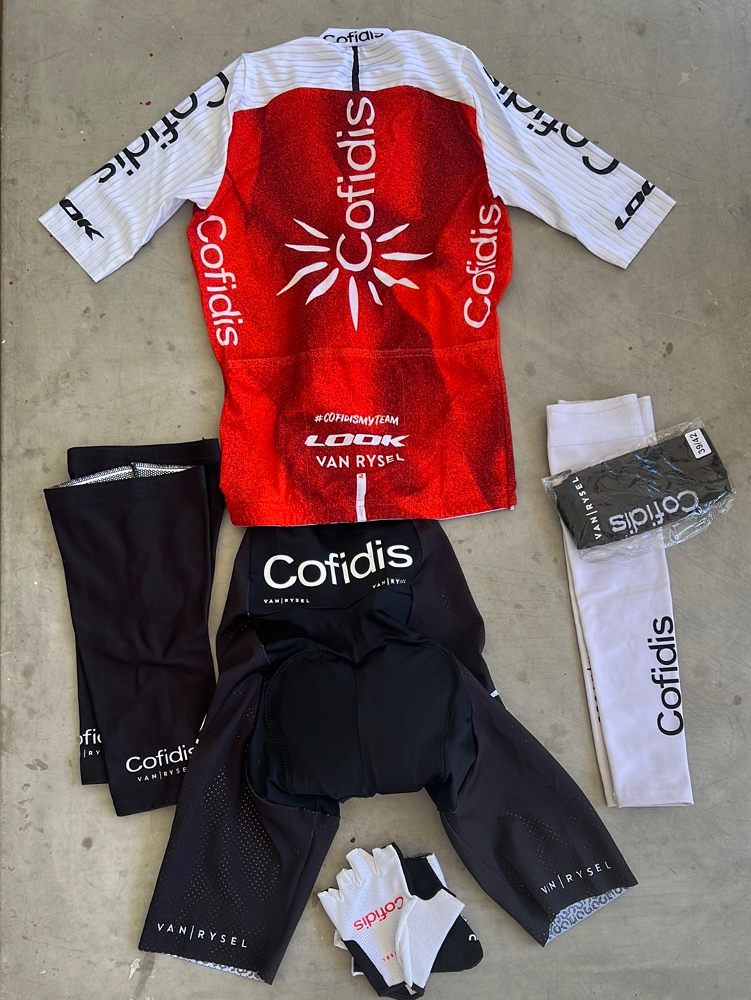 Cofidis | Van Rysel Bundle - Aero Jersey, Bibs, Socks, Gloves, Arm & Knee Warmers | Pro-Issued Pro Team Kit