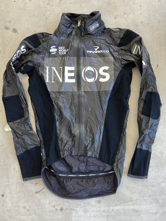 Idro Waterproof Vest / Gilet | Castelli | Ineos Grenadiers | Pro-Issued Cycling Kit