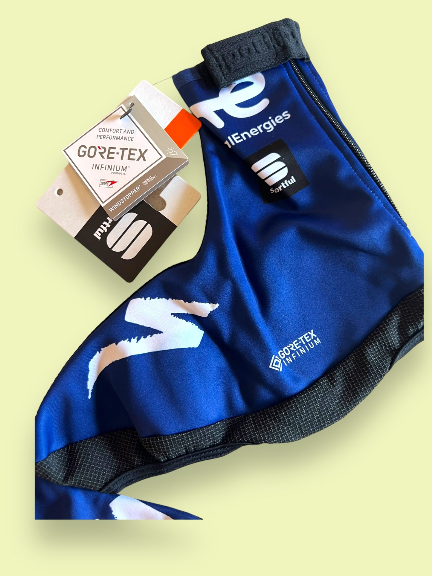 Thermal Rain Overshoes / Shoe Covers Gore-Tex | Sportful | Total Energies | Pro Cycling Kit