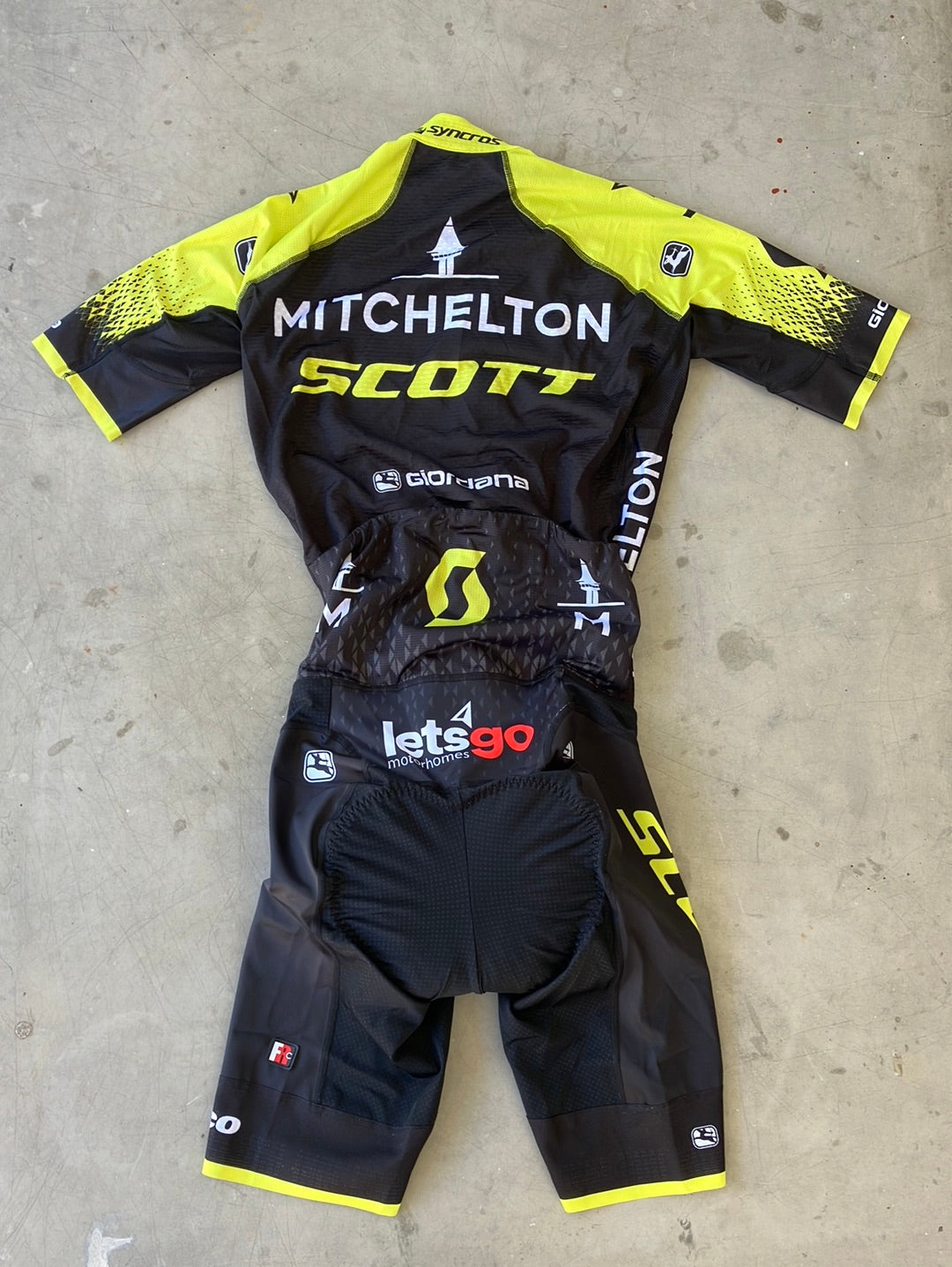 Road Suit FR-C Short Sleeve Aerosuit / Skinsuit with Pockets   | Giordana | Mitchelton Scott | Pro Cycling Kit