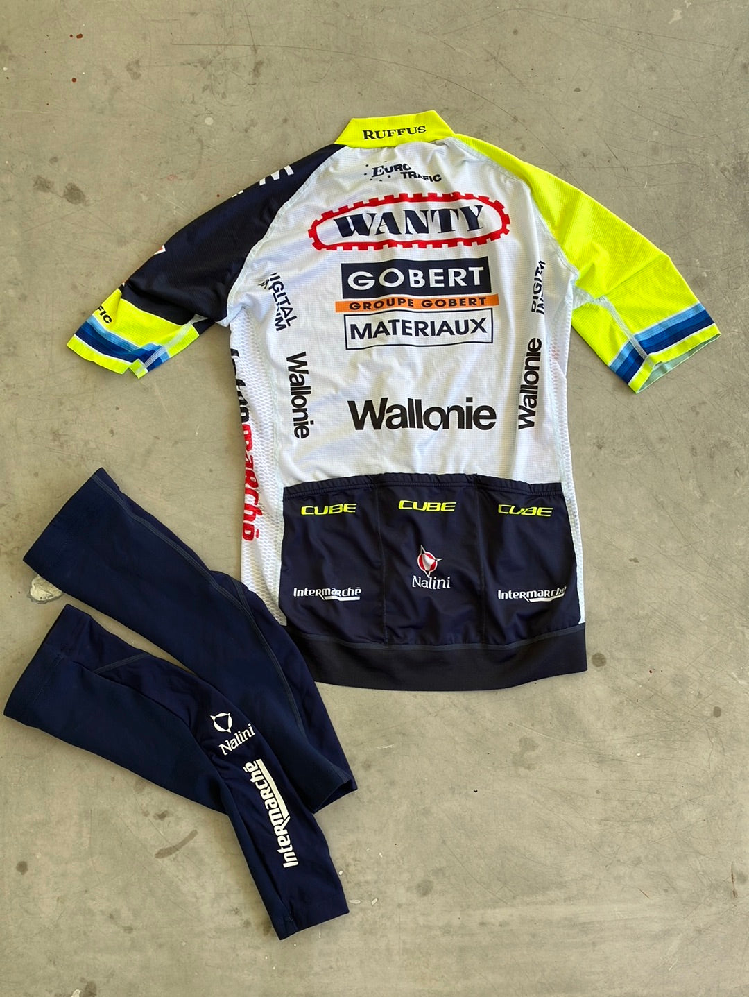 Intermarche | Nalini Bundle - Short Sleeve Jersey and Arm Warmers | S | Pro-Issued Team Kit