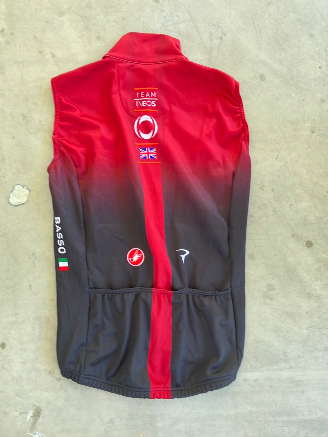 Thermal Vest / Gilet Windproof Gore | Castelli | Ineos Grenadiers | Pro-Issued Cycling Kit