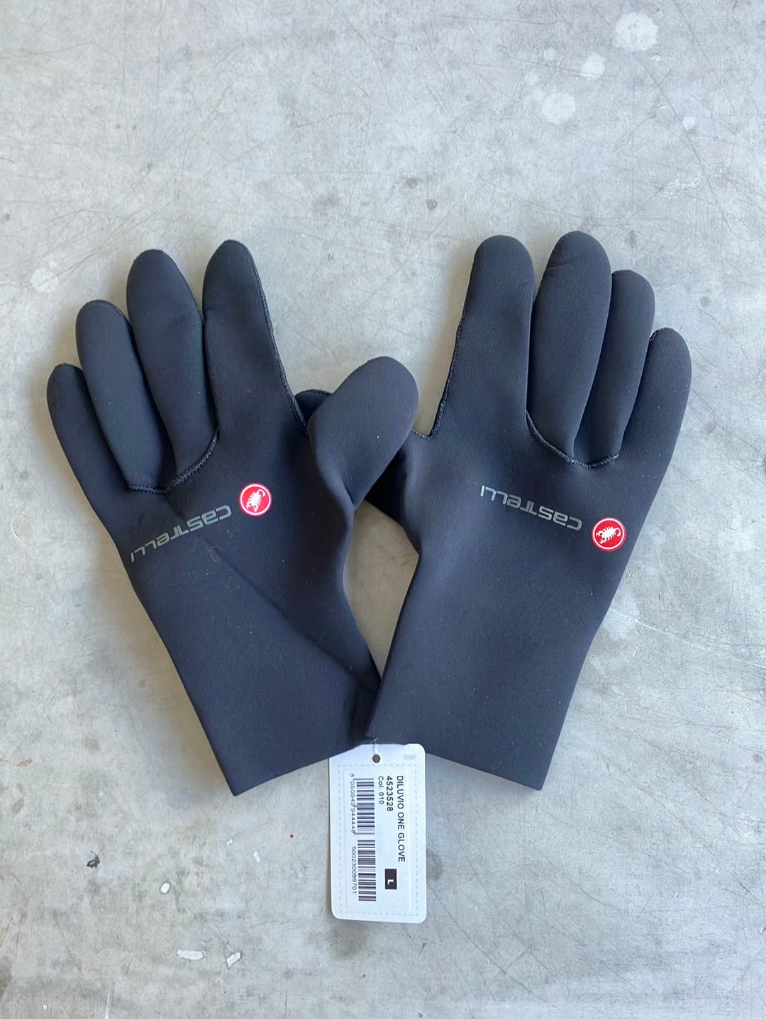 Winter Gloves Neoprene Diluvio One | Castelli | Soudal / Deceuninck Quick-Step | Pro-Issued Cycling Kit