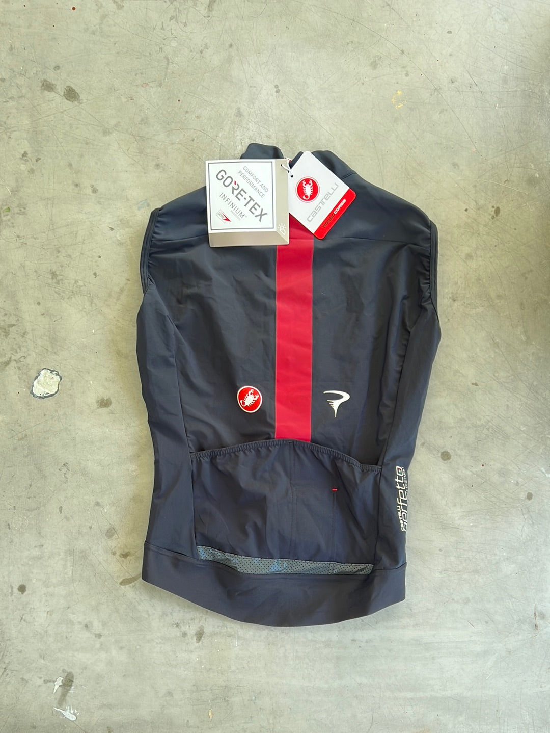 Perfetto ROS Vest / Gilet Goretex Gabba | Castelli | Ineos Grenadiers |  Pro-Issued Cycling Kit