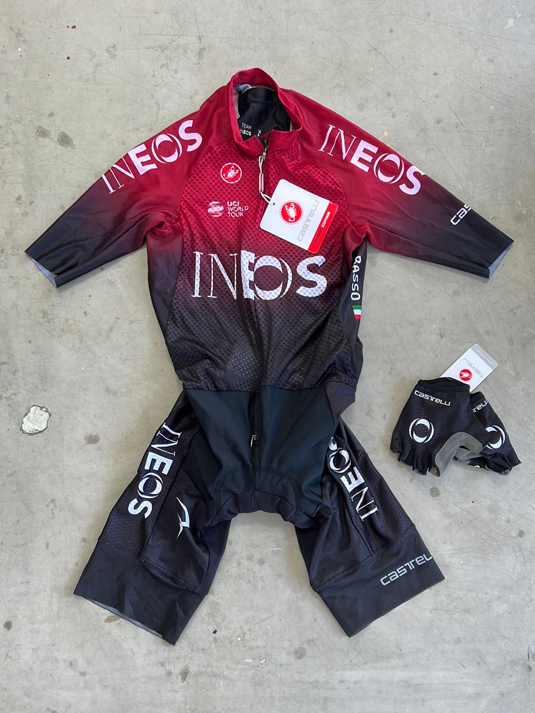 Froomey Summer Road Suit & Gloves Bundle | Castelli | Ineos Grenadiers Pro-Issued Cycling Kit