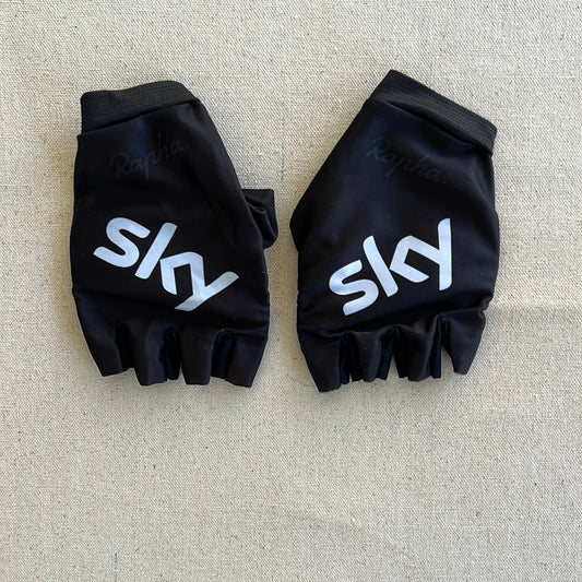 Padded Cycling Gloves | Rapha | Team Sky | Pro Cycling Kit