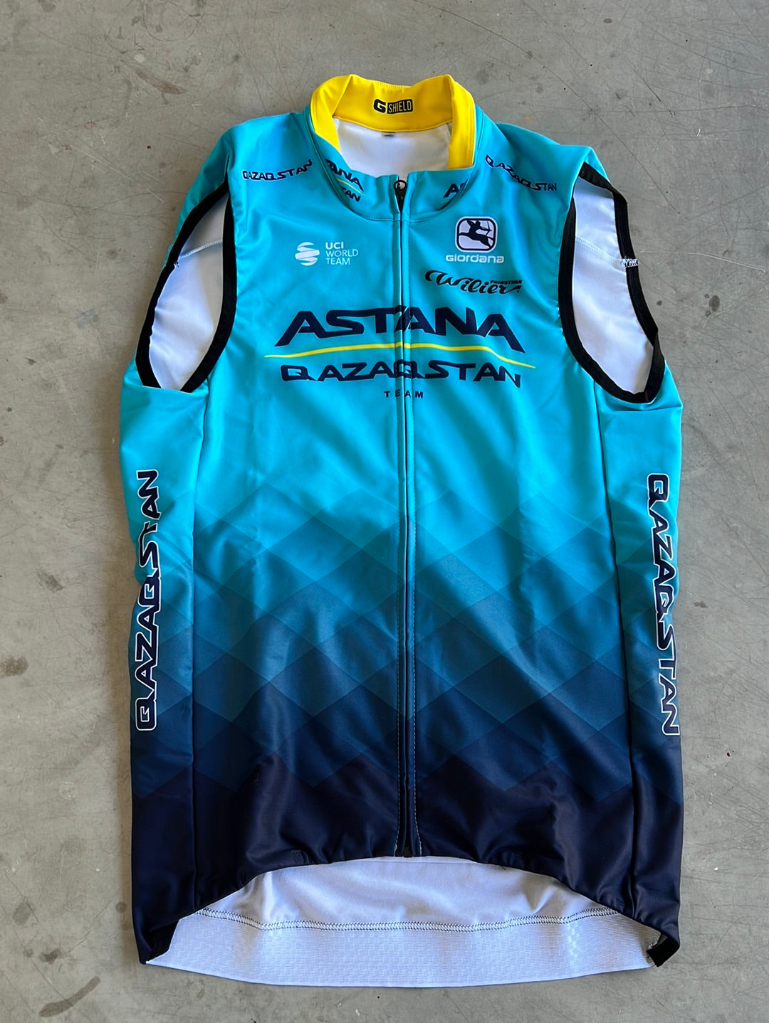 'G-Shield' Vest / Gilet Thermal Winter | Giordana | Astana Qazaqstan | Pro-Issued Cycling Kit