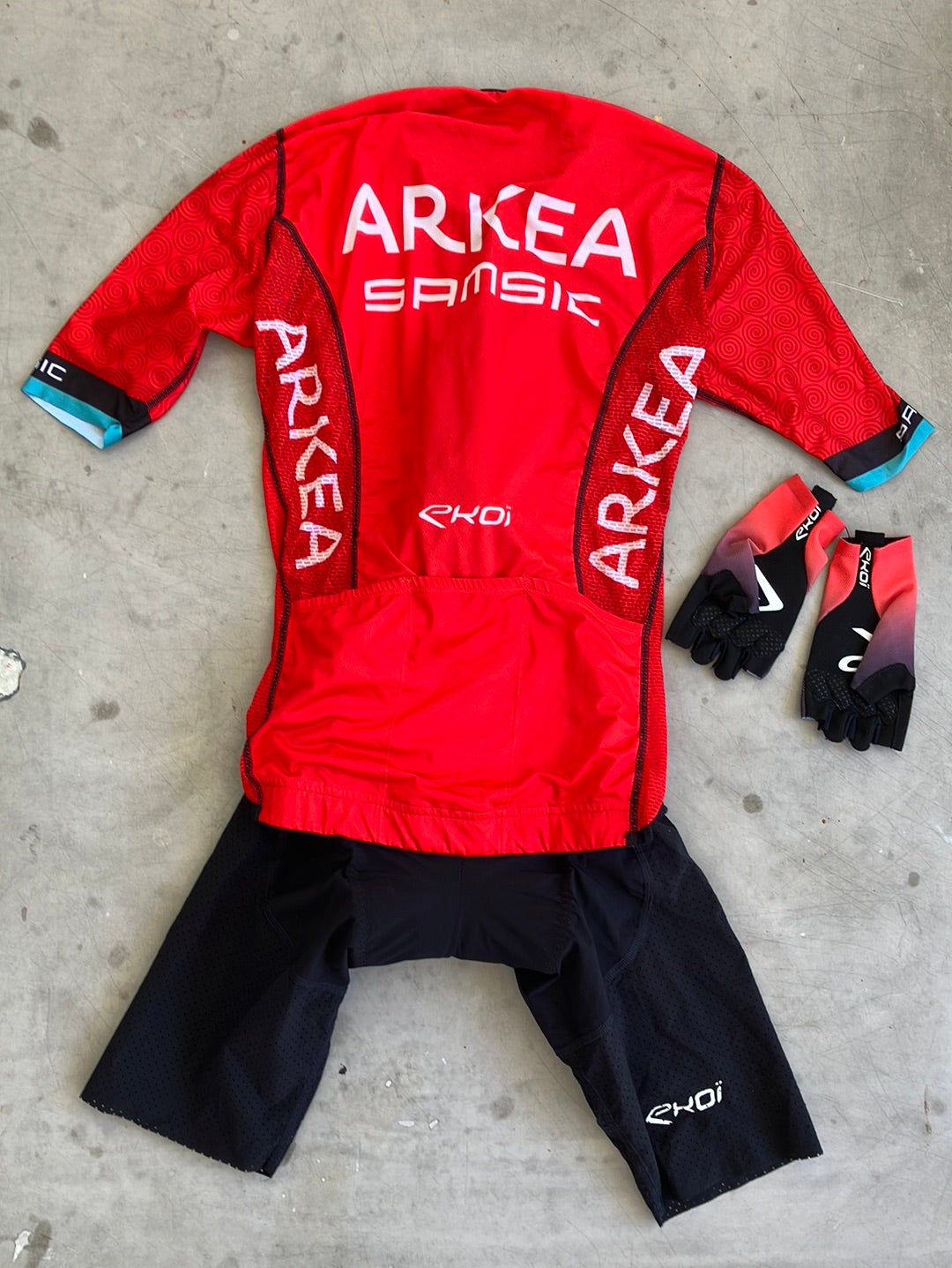 Arkea Samsic | Ekoi Bundle - Summer Jersey, Bib Shorts & Gloves | Red | Pro-Issued Pro Team Kit