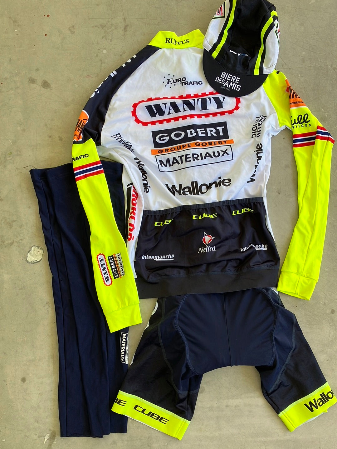 Intermarche | Nalini Bundle - Long Sleeve Thermal Jersey, Bibs, Leg Warmers & Cap | M | Pro-Issued Team Kit