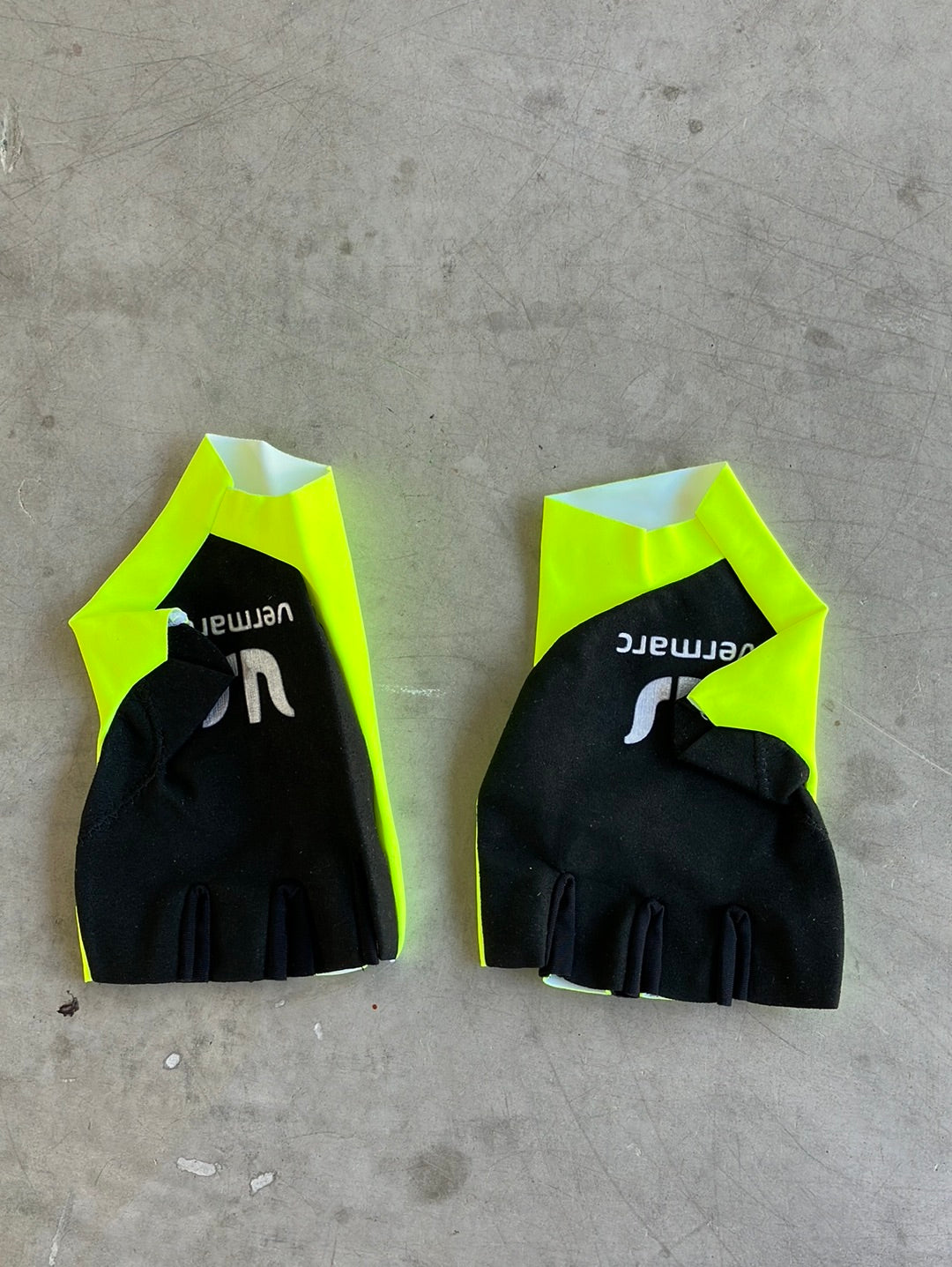 Cycling Gloves Unpadded | Vermarc | Bingoals | Pro Cycling Kit