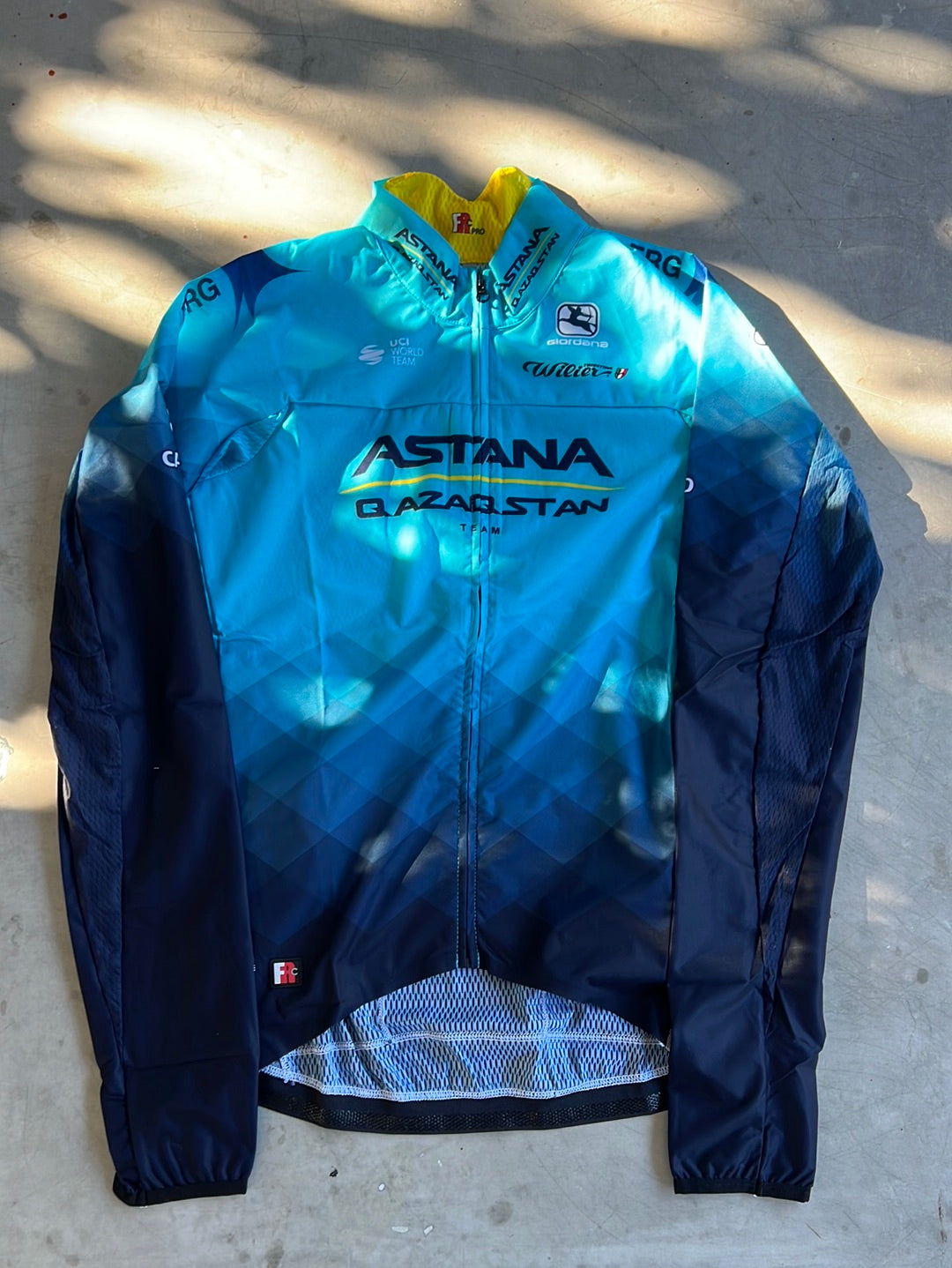 'FRC-Pro' Rain Jacket Long Sleeve Wind / Rain Jacket  | Giordana | Astana Qazaqstan | Pro-Issued Cycling Kit