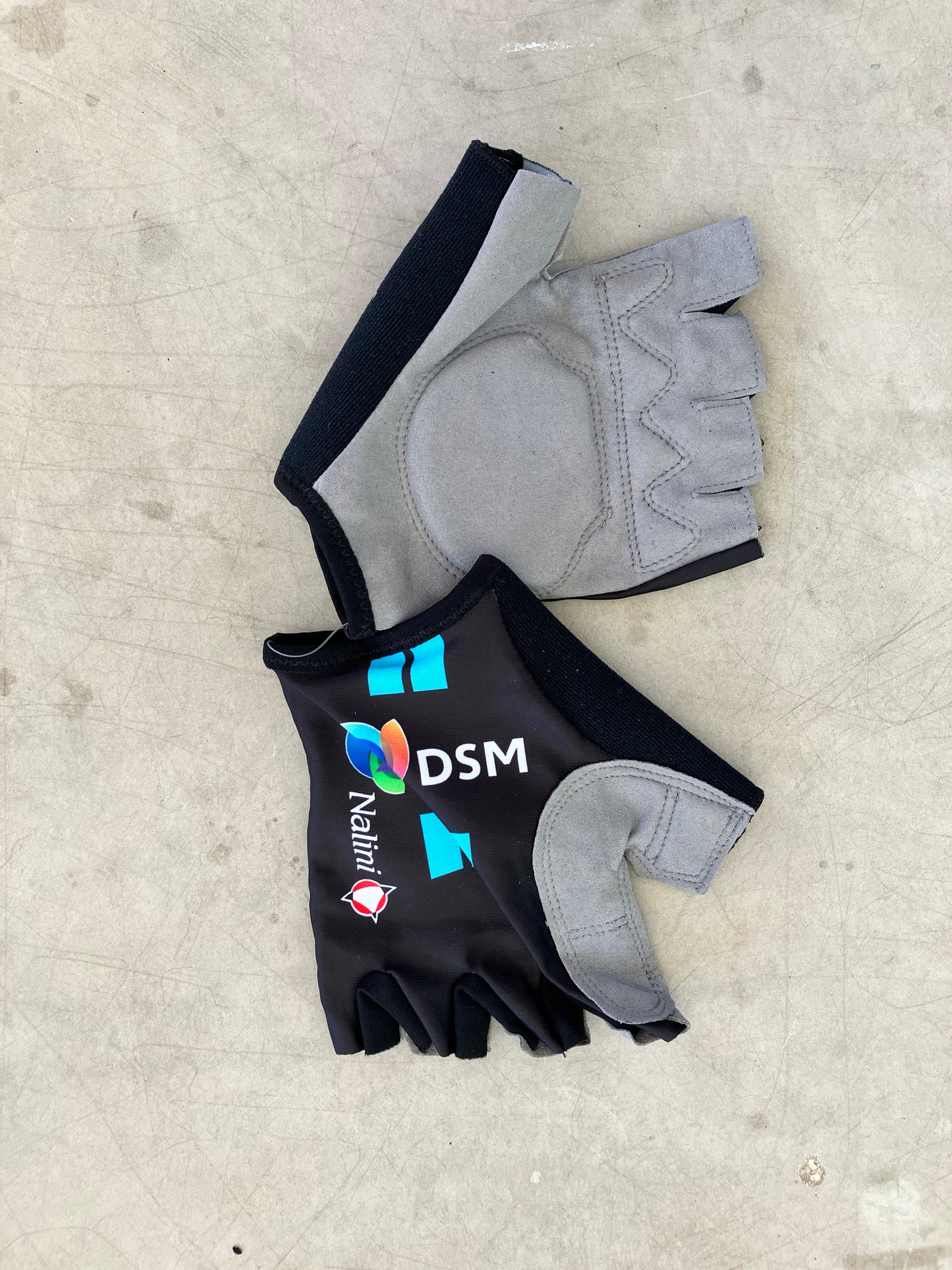 DSM | Nalini Padded Gloves | M | Rider-Issued Pro Team Kit