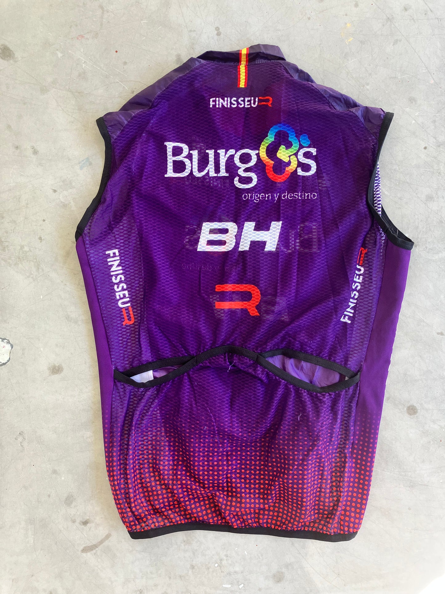 Burgos | Finisseur Light Wind Vest / Gilet | Purple | S | Rider-Issued Pro Team Kit