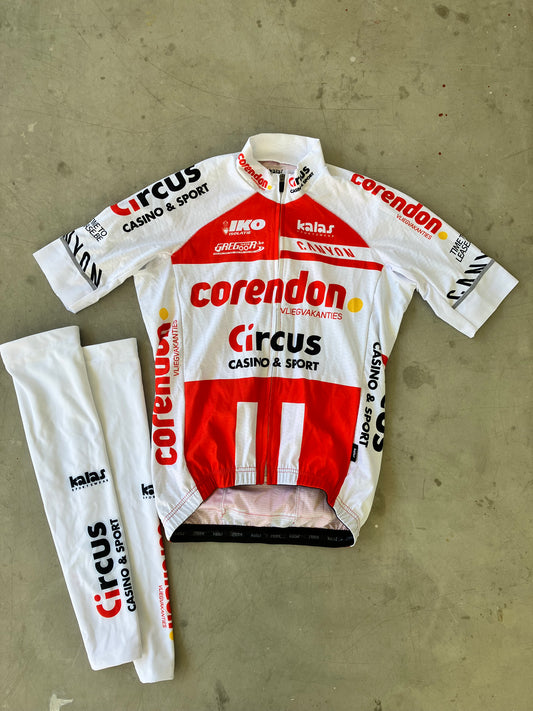 Corendon Circus | Kalas Bundle - Short Sleeve Jersey + Arm Warmers | White | XS/S | Rider-Issued Pro Team Kit