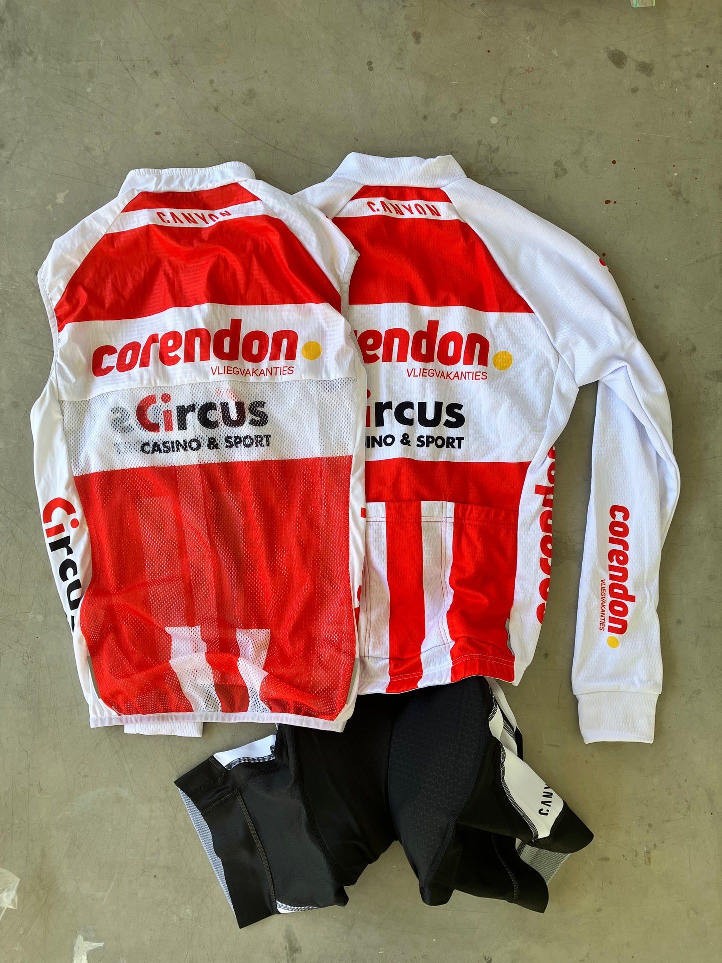 Corendon Circus | Kalas Bundle - Long Sleeve Thermal Jersey, Bibs, Gilet | White | S | Rider-Issued Pro Team Kit